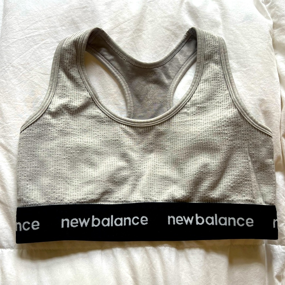 New Balance Women's Light Gray Sports Bra